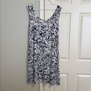 Fashque Studio brand women’s 1X sleeveless shift dress. 
New with tags